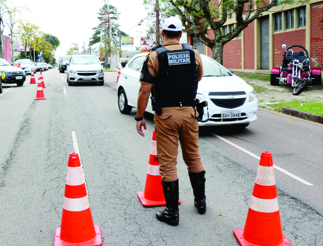 Fiscalização para cobrança do CRLV 2023 começa a se intensifica em Minas - Folha Popular