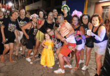 FOTOS: ABERTURA OFICIAL, ESCOLAS DE SAMBA VILA E POÇÃO, BLOQUINHOS DAS AMIGAS, MATINÊ